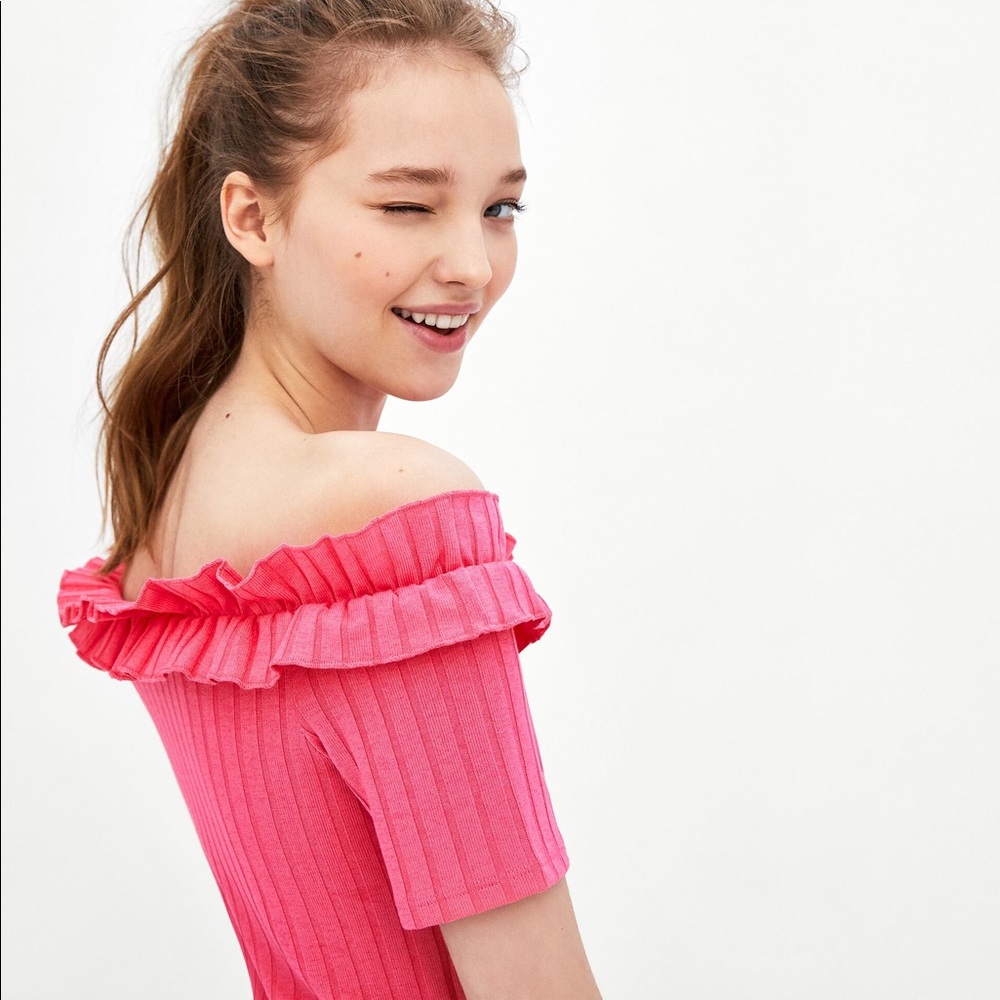 Barbie pink off-the-shoulder ribbed ruffled top